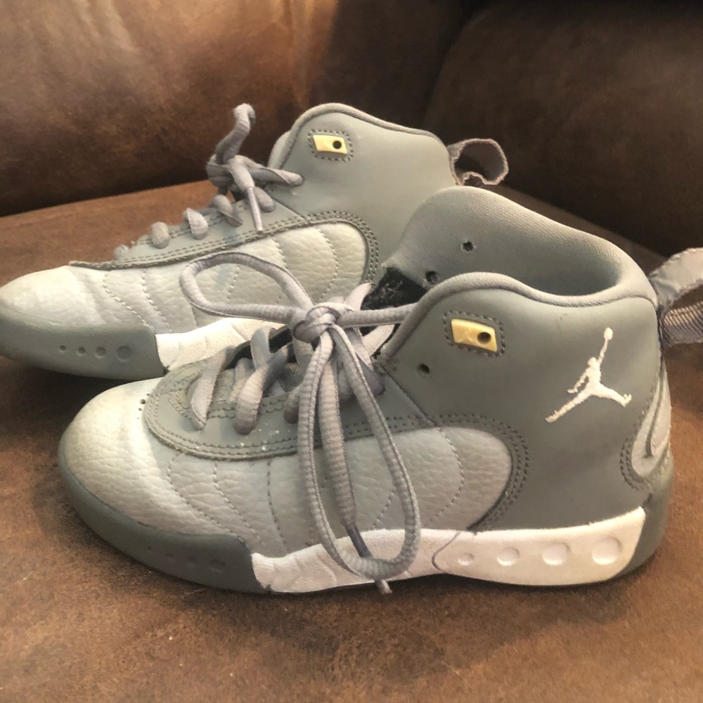 Grey Nike Jump man Pro boys Basketball shoes